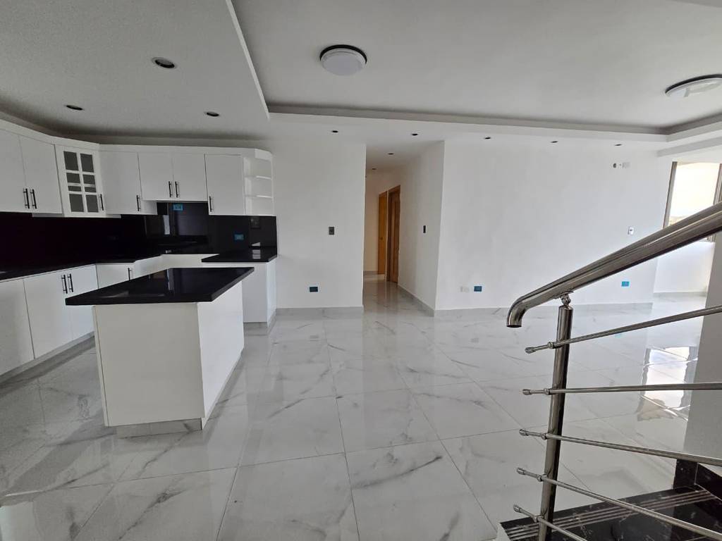 Penthouse de 234mt2 con Terraza Privada en la Jacobo Majluta remodelad Foto 7312024-8.jpg
