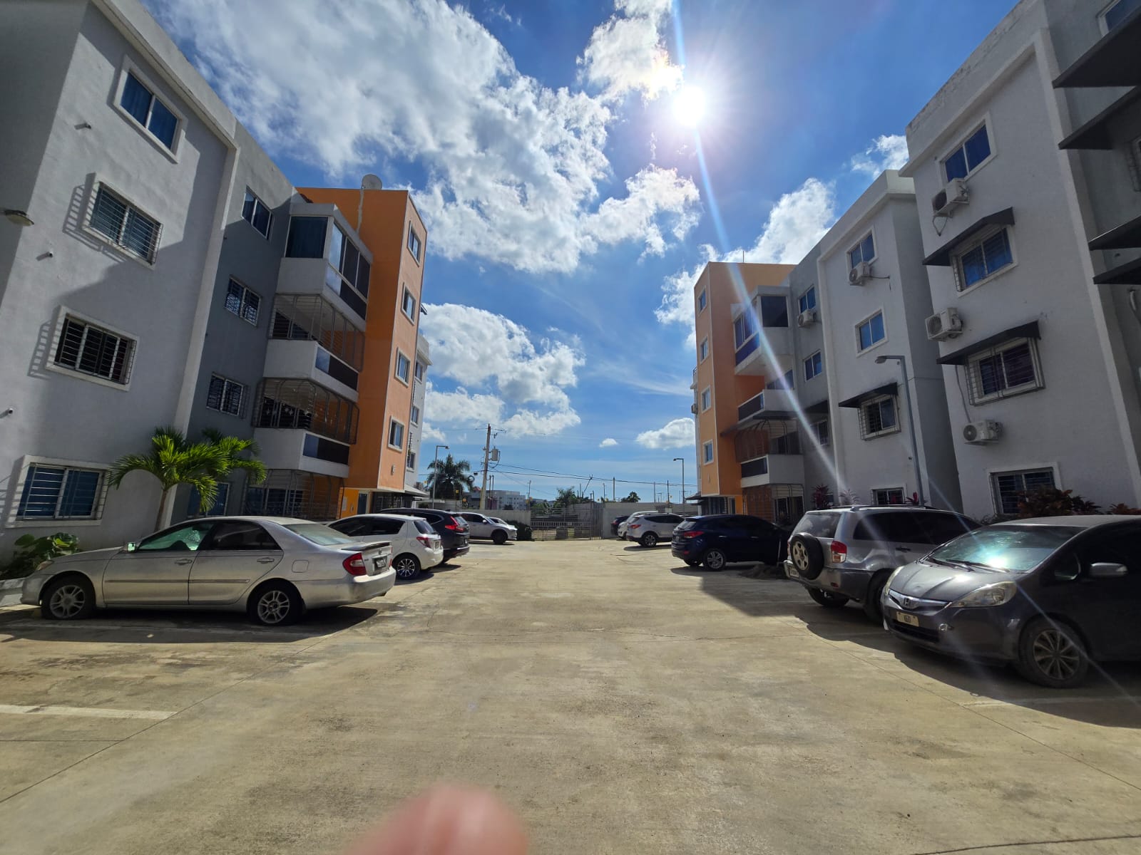Apartamento con Terraza en Villas Naco Km 13 Autopista Duarte Foto 7312025-8.jpg