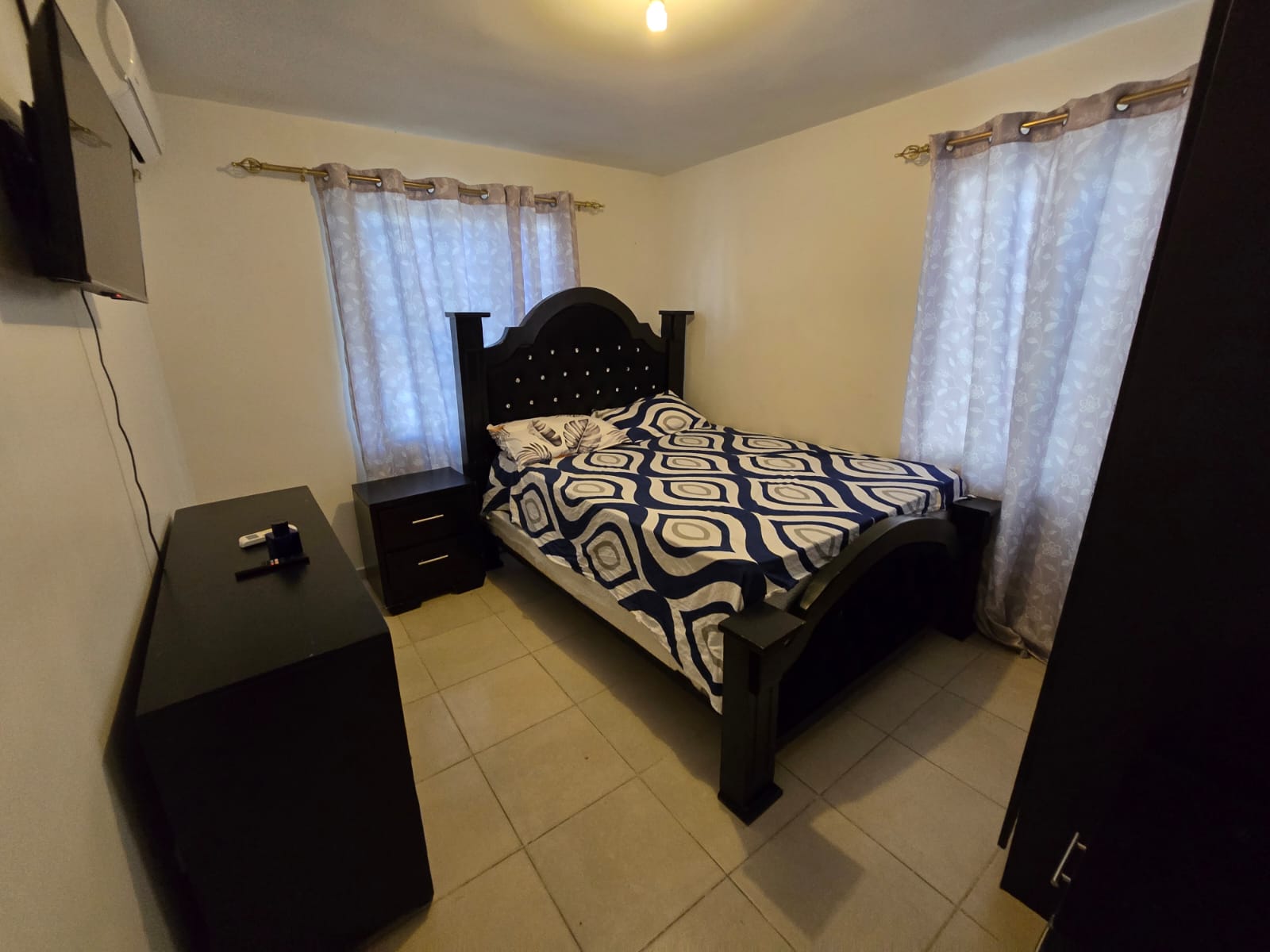 Apartamento en la Jacobo Majluta 1er piso con Patio Foto 7312032-8.jpg
