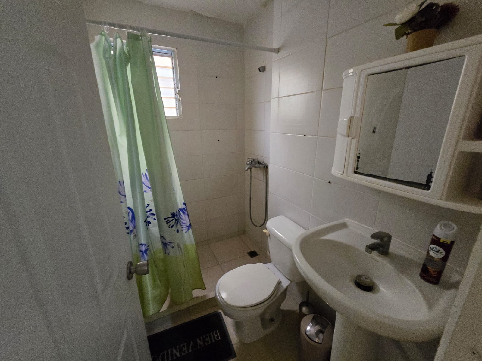 Apartamento en la Jacobo Majluta 1er piso con Patio Foto 7312032-9.jpg