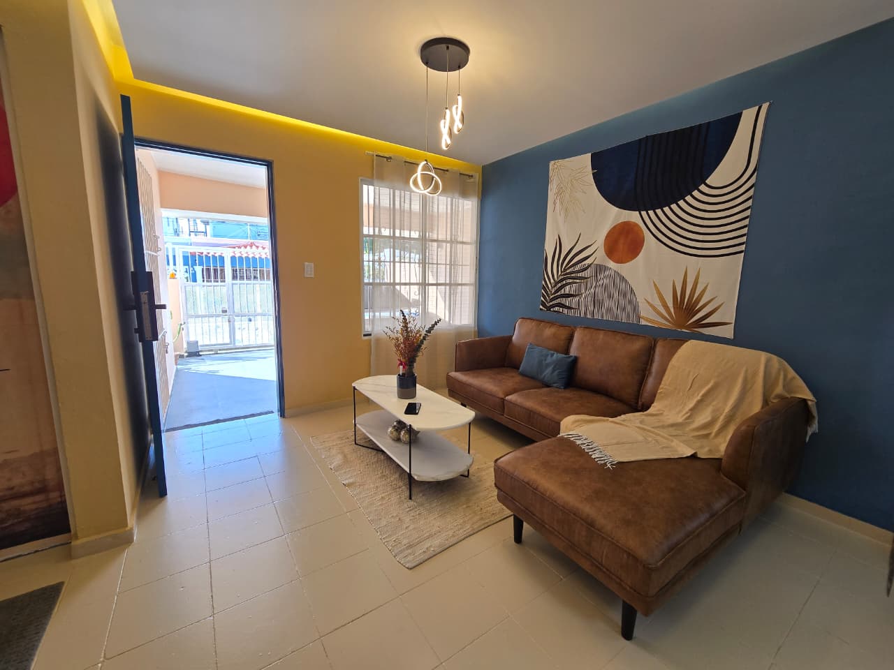 CASA TOTALMENTE REMODELADA AMUEBLADA Y EQUIPADA COMPLETA.  PRECIO NEGO Foto 7312037-2.jpg