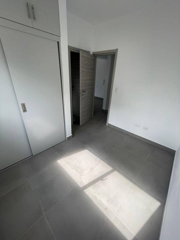  Apartamento en Bella Vista  Precio USD175000   Foto 7312045-4.jpg