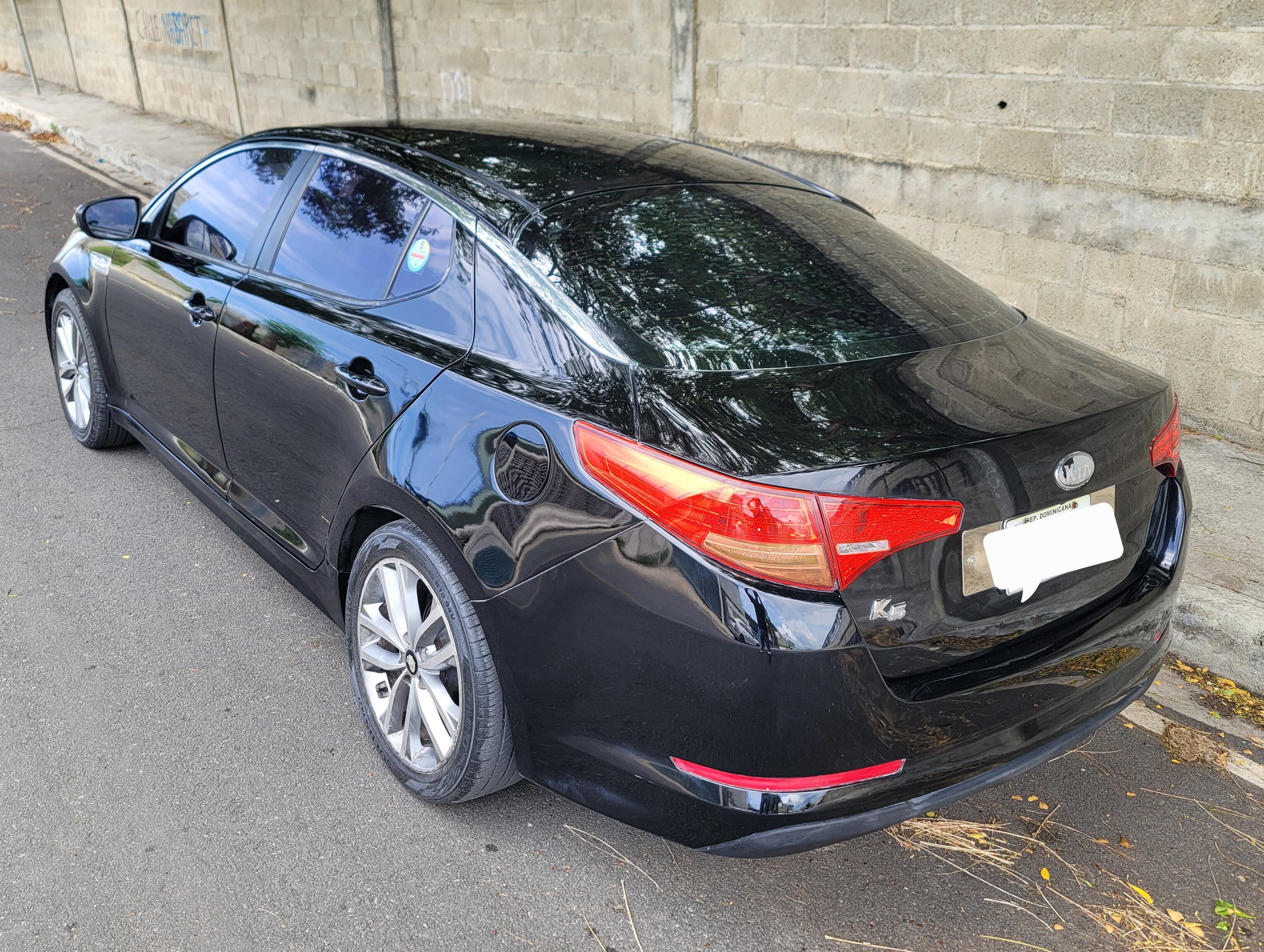 Kia k5 color negro 2013 Foto 7312088-11.jpg
