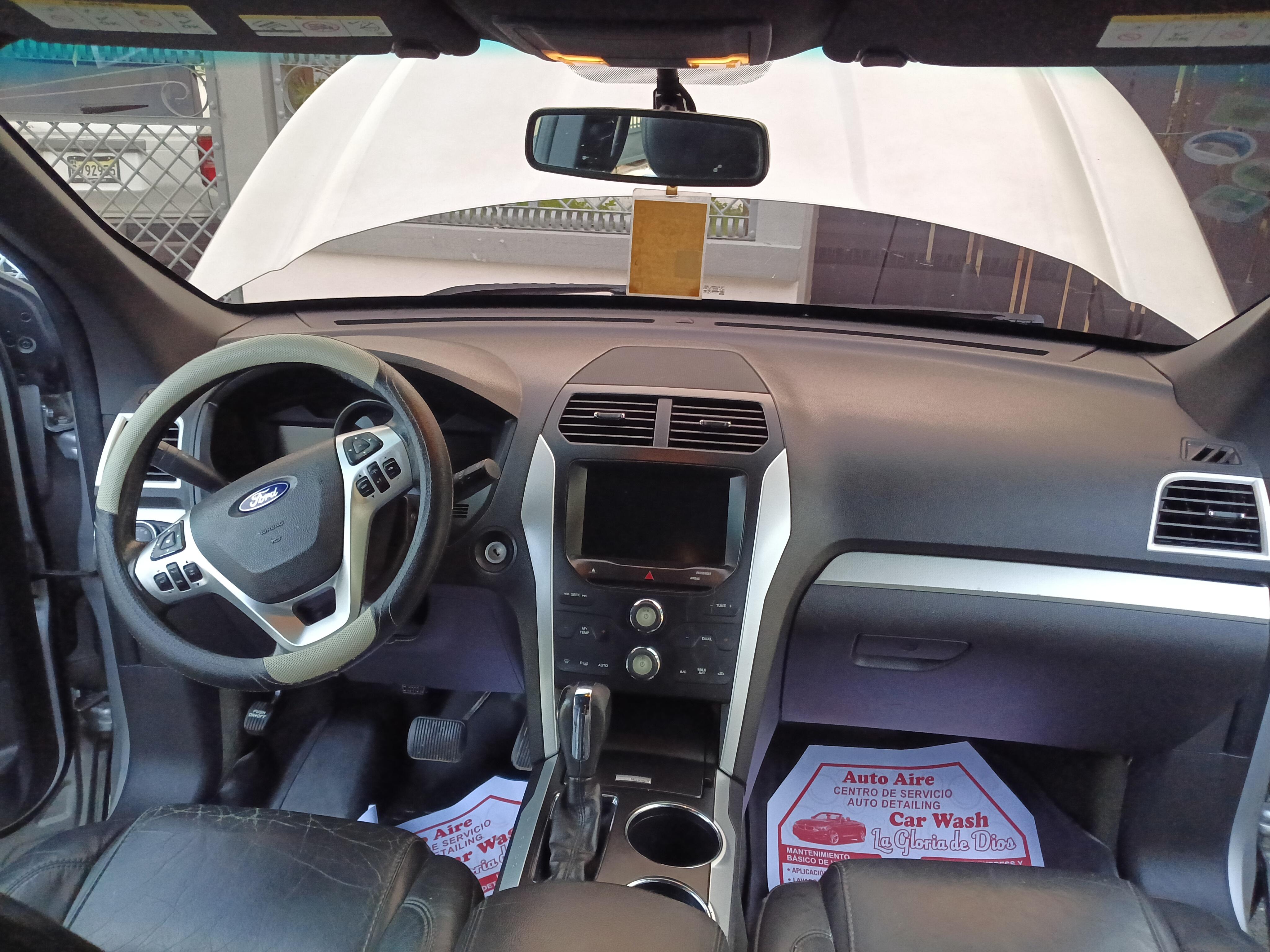Ford Explorer XLT 3 Filas de Asientos 14  Foto 7312125-8.jpg