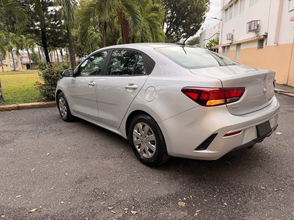 Kia rio S 2023  Clean carfax  pocas millas  Optimas condiciones impeca Foto 7312146-4.jpg