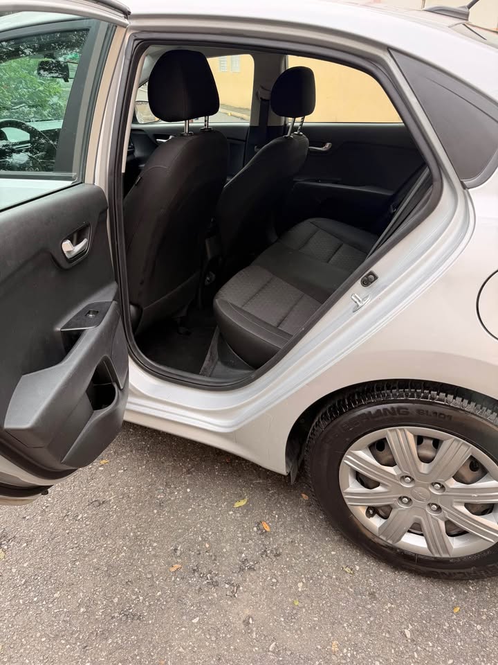 Kia rio S 2023  Clean carfax  pocas millas  Optimas condiciones impeca Foto 7312146-7.jpg