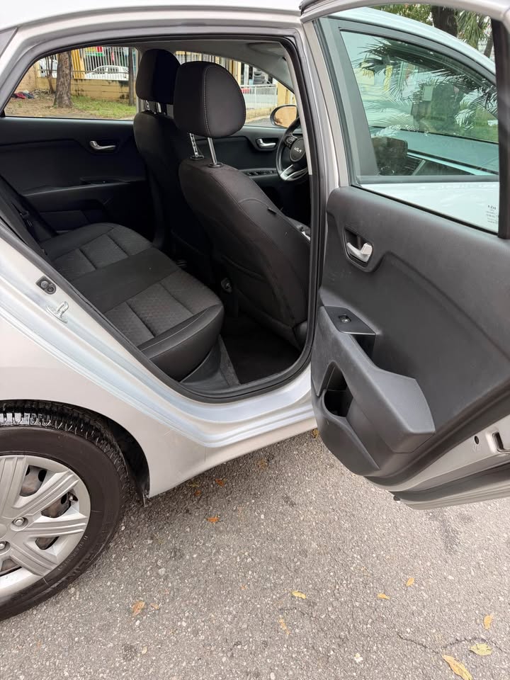 Kia rio S 2023  Clean carfax  pocas millas  Optimas condiciones impeca Foto 7312146-9.jpg