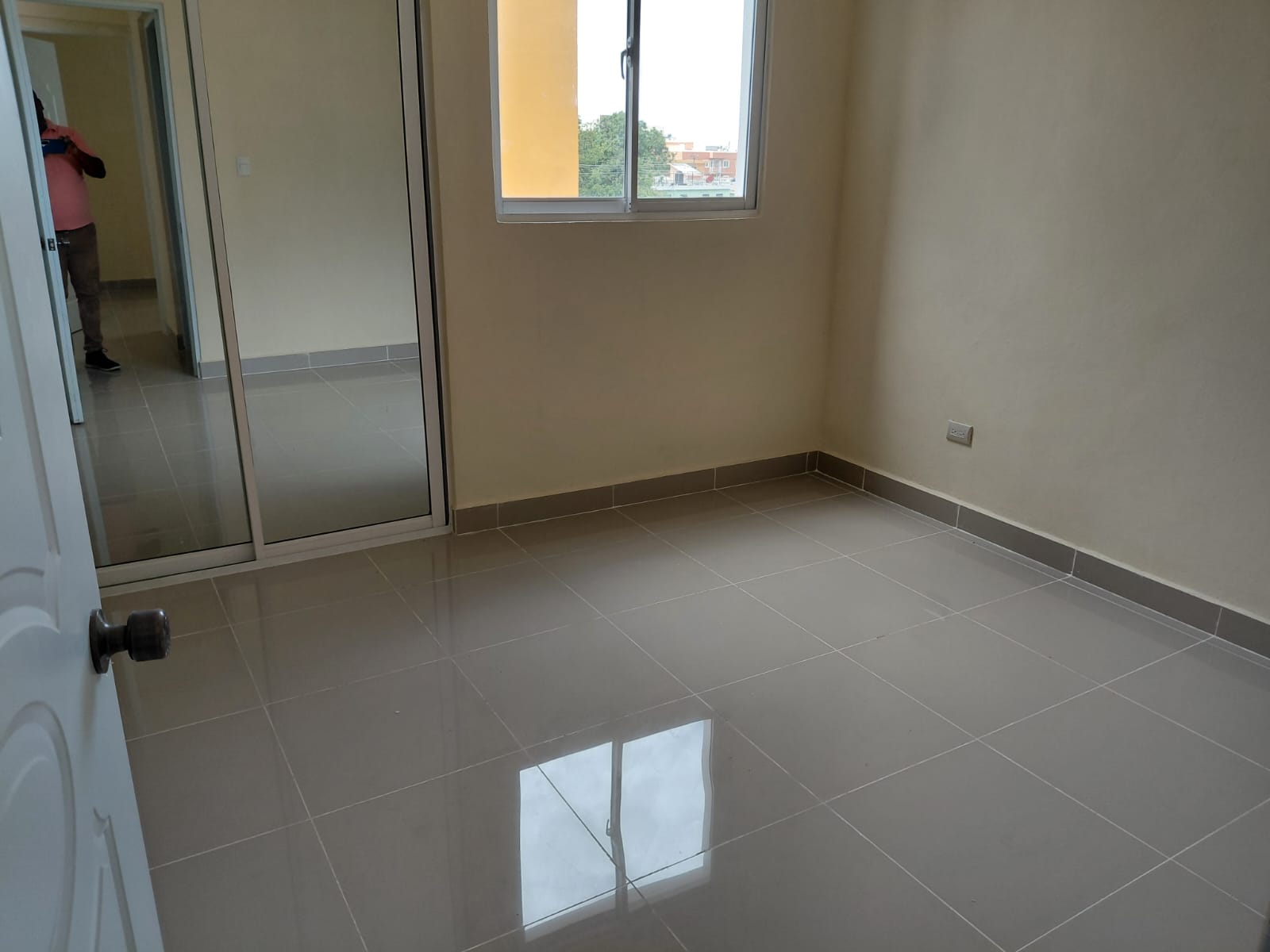 Apartamento en Prados Oriental Próximo a la Avenida Ecológica – RD4.67 Foto 7312290-3.jpg