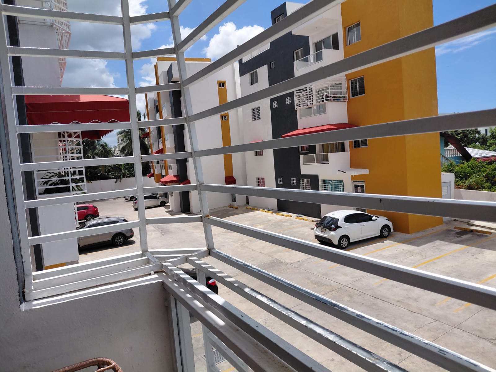 Apartamento en Prados Oriental Próximo a la Avenida Ecológica – 3 hab  Foto 7312292-3.jpg