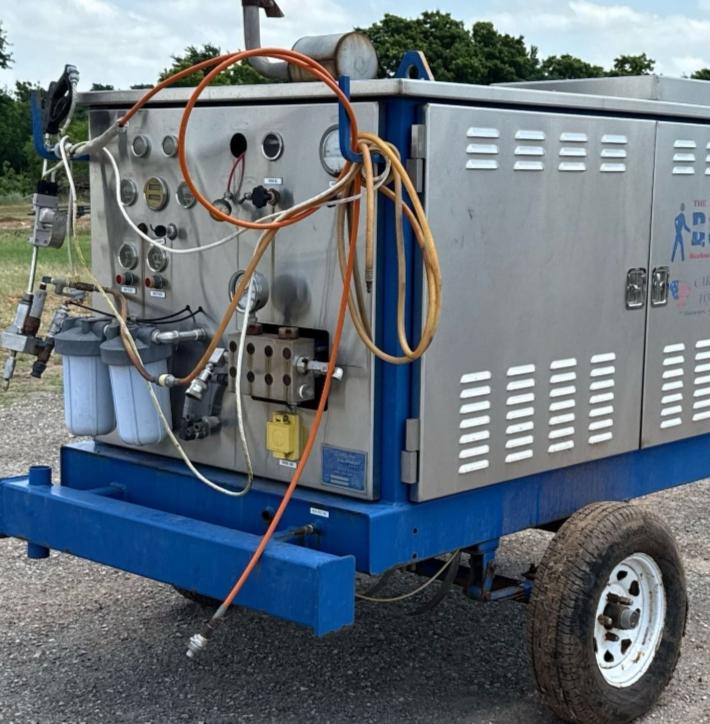 máquina de sandblasting chorro de arena Foto 7312359-1.jpg