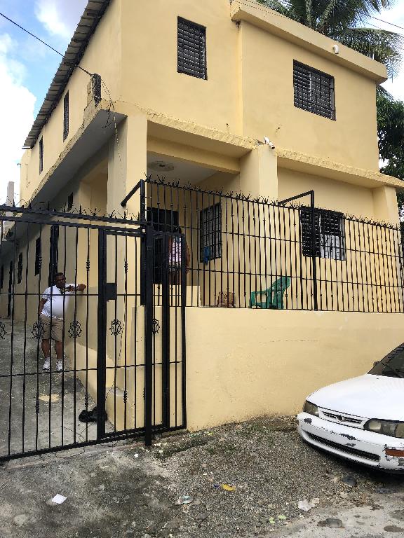 SE VENTE CASA DE DOS NIVELES EN LOS ALCARRIZOS Foto 7312428-1.jpg