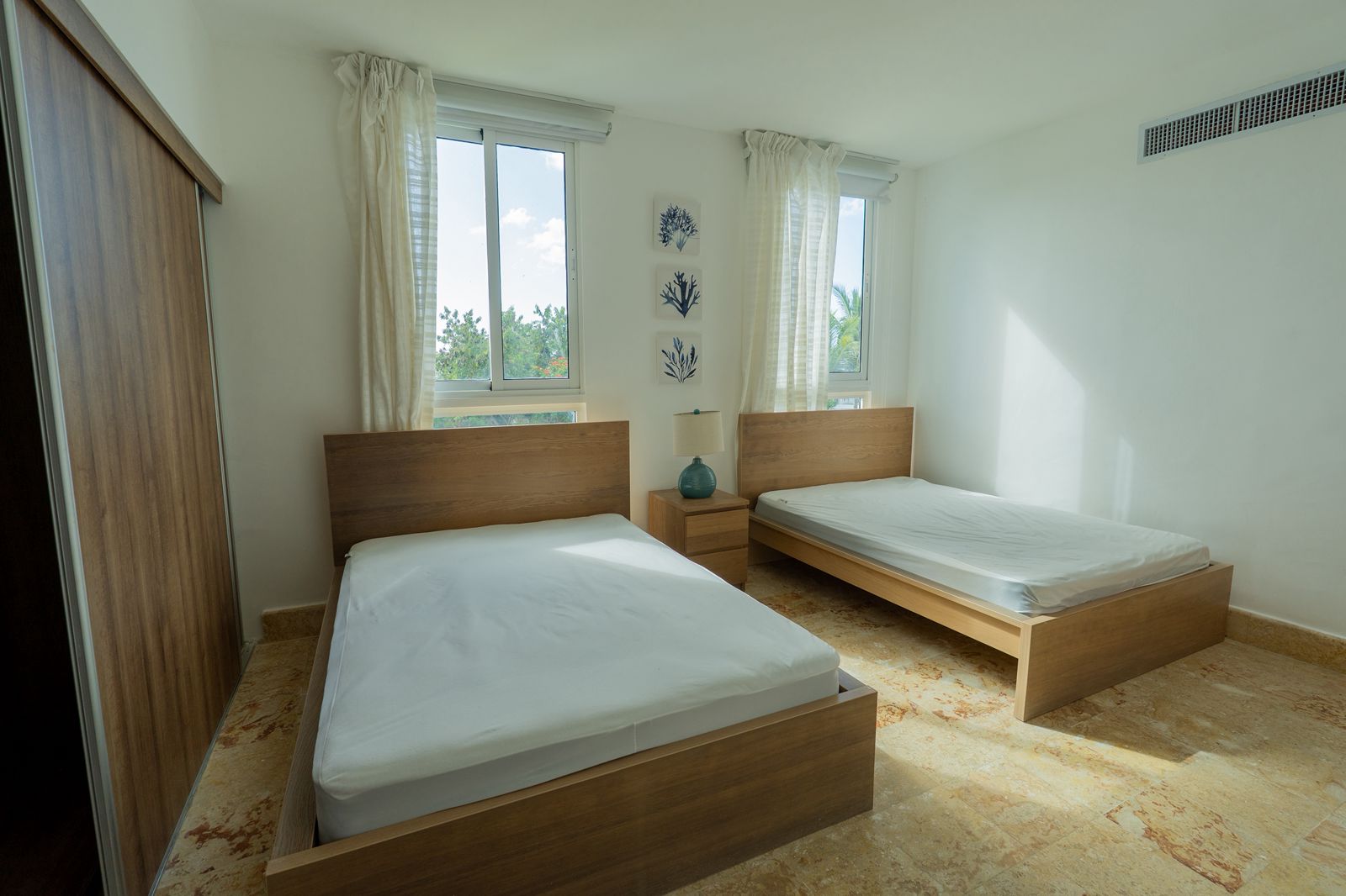 Vendo Hermoso apartamento en primera línea de playa en Playa Nueva Rom Foto 7312471-3.jpg