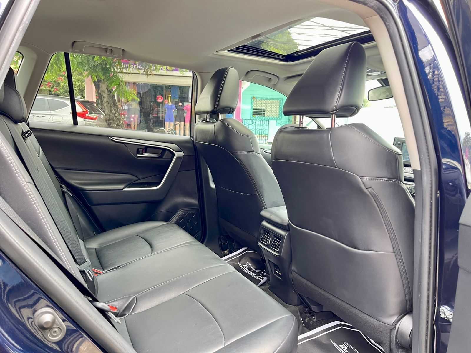 TOYOTA RAV4 XLE PREMIUM 2021 en Santo Domingo Este Foto 7312508-11.jpg