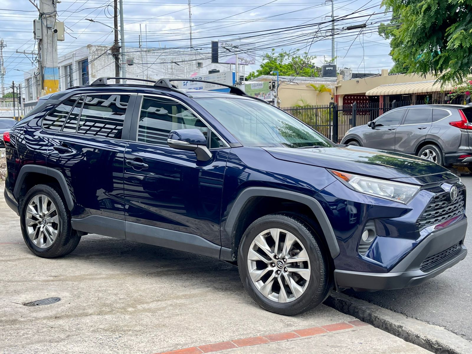 TOYOTA RAV4 XLE PREMIUM 2021 en Santo Domingo Este Foto 7312508-4.jpg