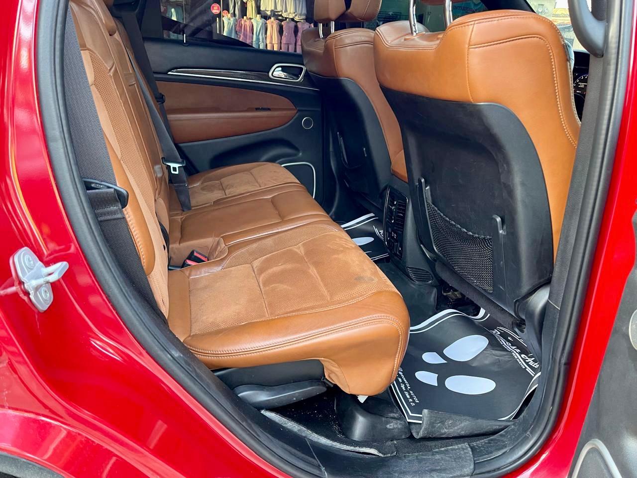 JEEP GRAND CHEROKEE SRT 2019 en Santo Domingo Este Foto 7312514-8.jpg