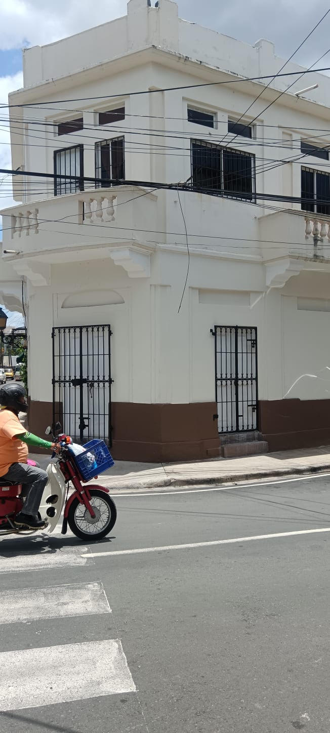 Local Primer Nivel de 47.80 m2 en Zona Colonial Cerca de la Sirena Ave Foto 7312623-7.jpg
