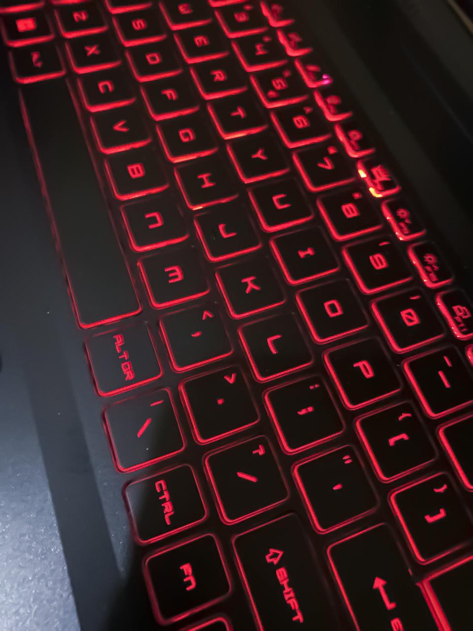 Laptop Gaming MSI Katana GF76 17 i7 11VA Foto 7312632-2.jpg