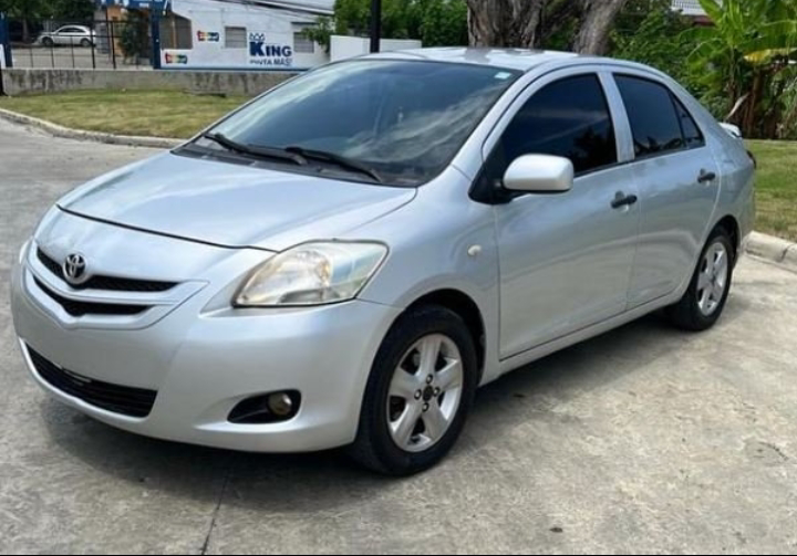 Toyota Yaris 2007 Foto 7312643-3.jpg