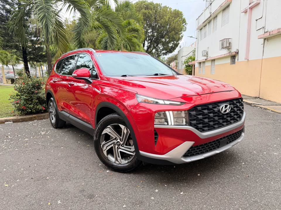 Hyundai santa fe 2023  optimas condiciones impecable nuevaaaaa. Foto 7312762-1.jpg