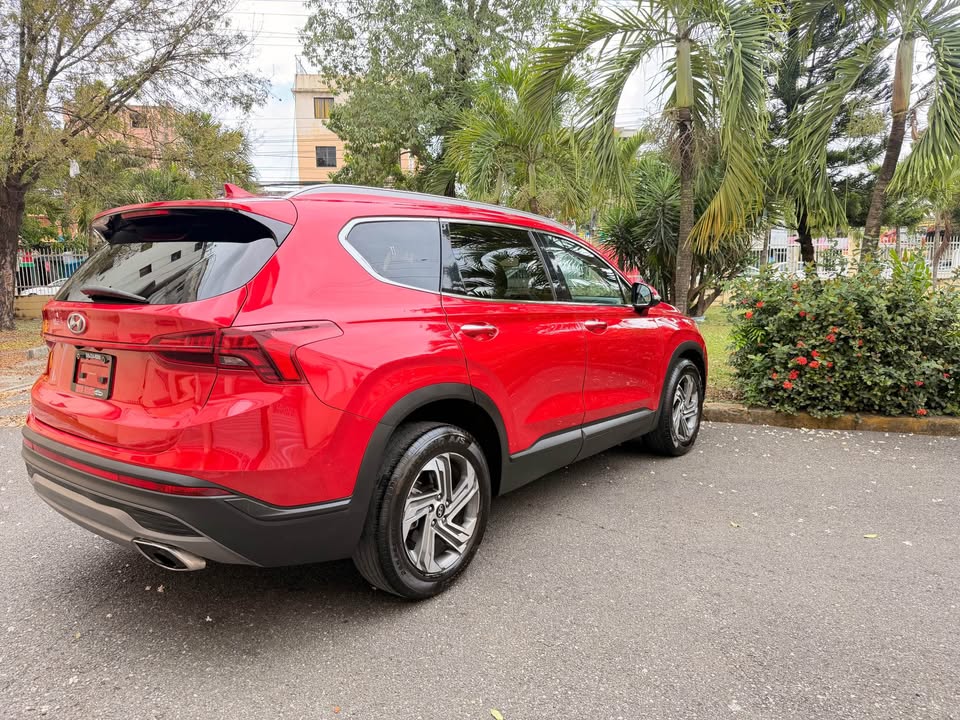 Hyundai santa fe 2023  optimas condiciones impecable nuevaaaaa. Foto 7312762-8.jpg