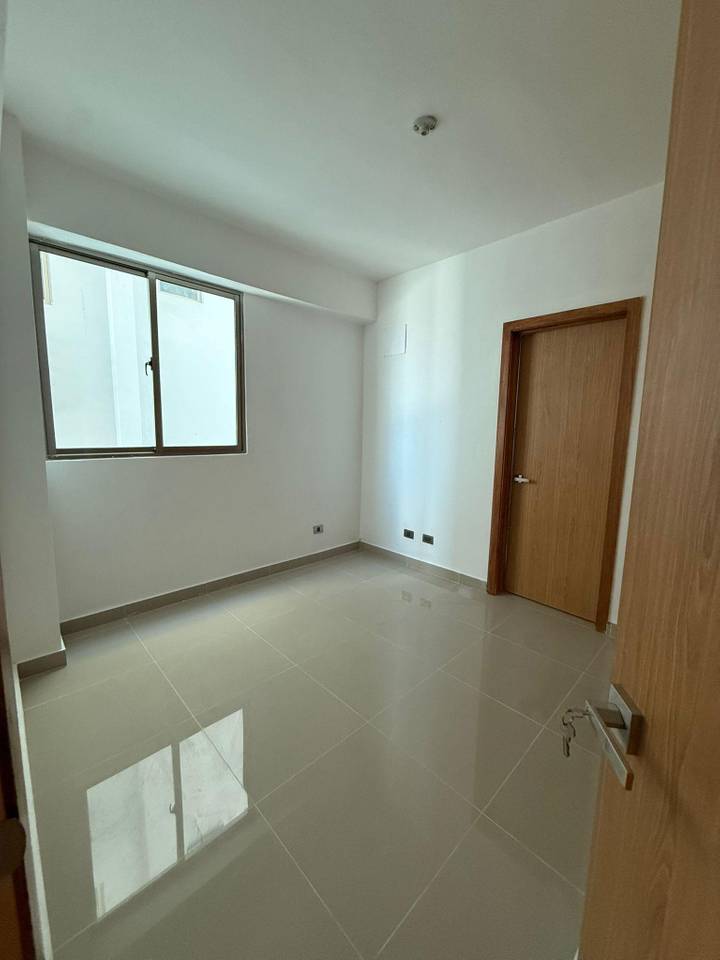Apartamento en venta de 3 Habitaciones Mirador Sur Santo Domingo. Foto 7312764-5.jpg
