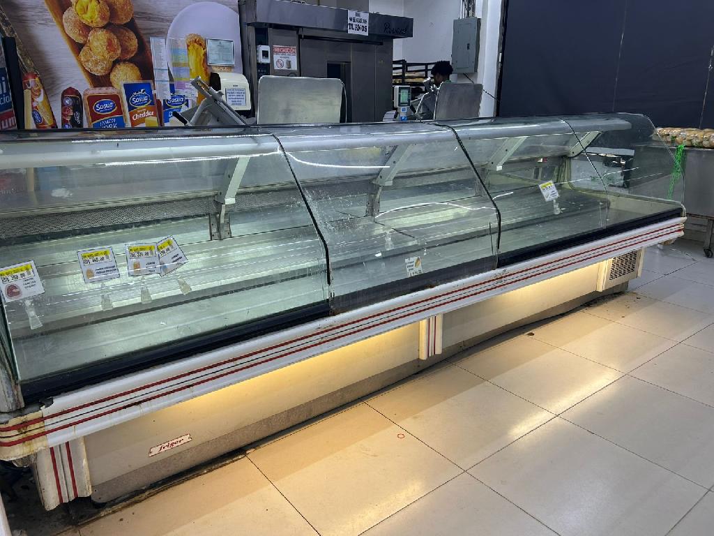 Vitrina de Embutidos horizontal para supermercado Foto 7312781-1.jpg