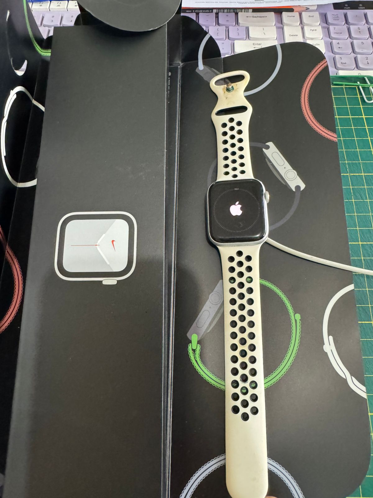 APPLE WATCH SE 44 MM Foto 7312824-1.jpg