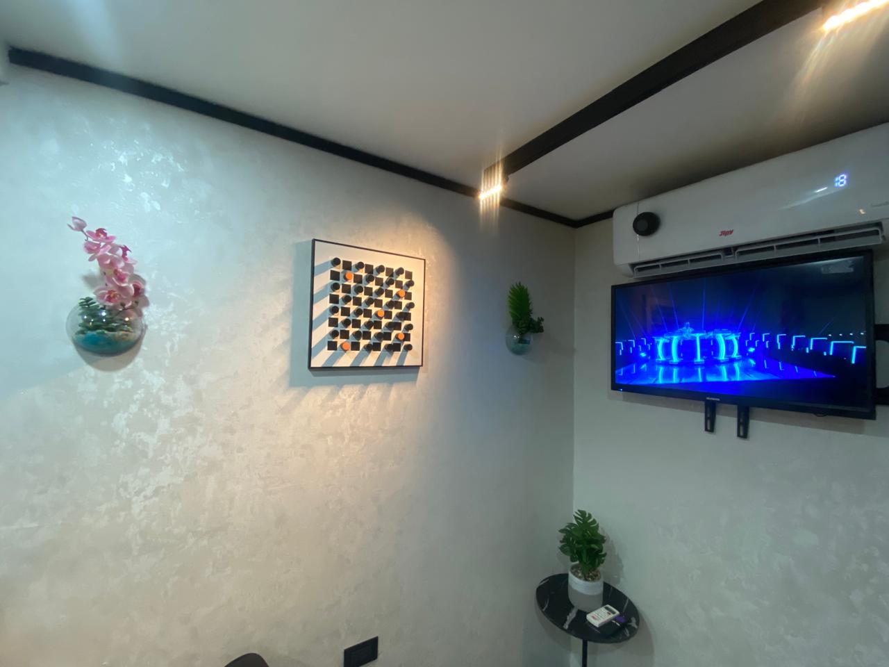 Contenedor de 40 pies / Cocina Modular de Lujo / desayunador y tope co Foto 7312877-4.jpg