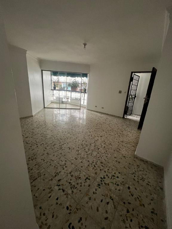Apartamento en Alquiler vacio  en Bella Vista Santo Domingo Foto 7312906-3.jpg