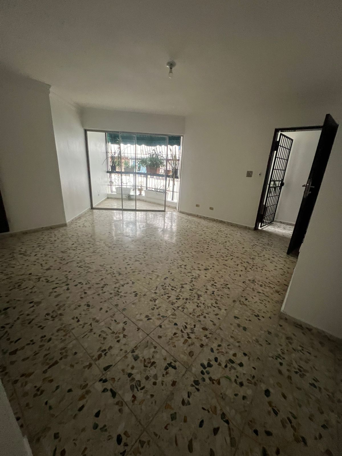 Apartamento en Alquiler vacio  en Bella Vista Santo Domingo Foto 7312906-7.jpg