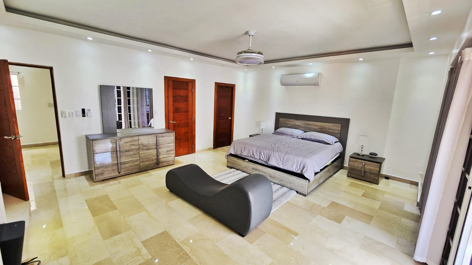 Penthouse en Venta – Urb. Real  USD500000  Exclusivo penthouse con 300 Foto 7312908-10.jpg