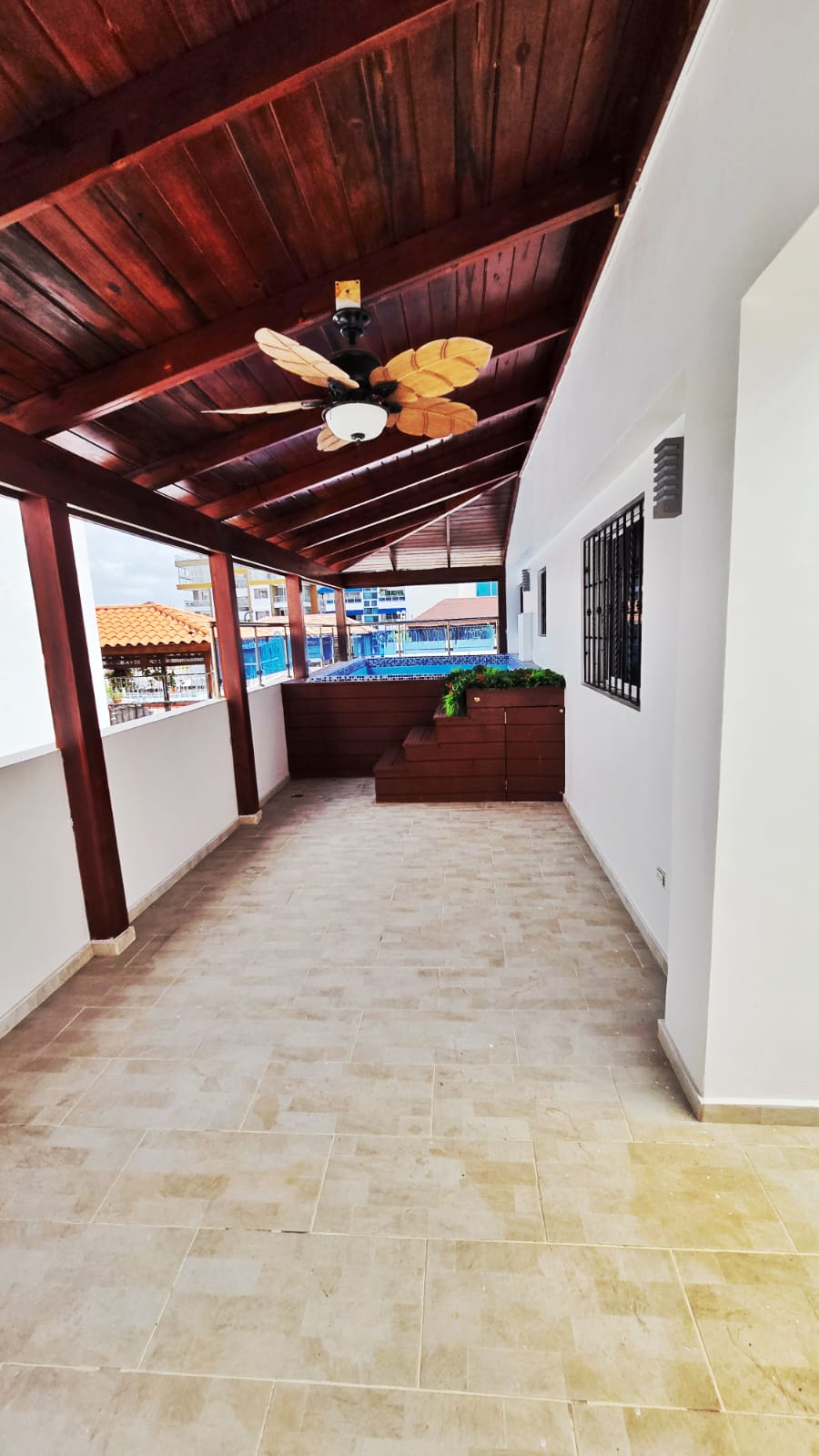 Penthouse en Venta – Urb. Real  USD500000  Exclusivo penthouse con 300 Foto 7312908-15.jpg