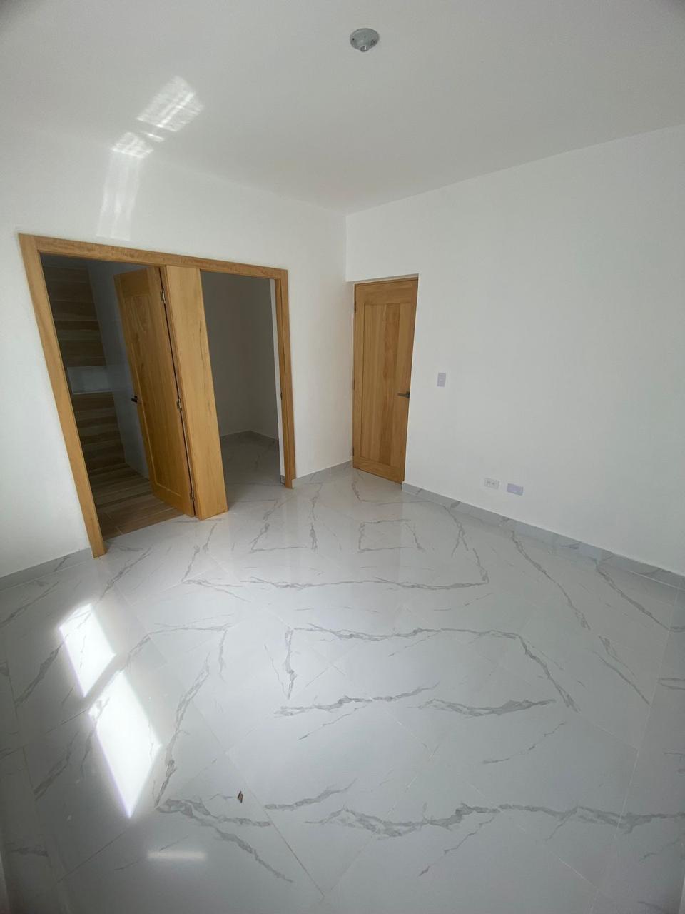 Apartamento de  3 Habitaciones en Venta en la Av. San isidro con Av. E Foto 7312943-8.jpg