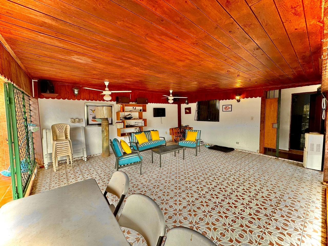 Apartamento de 4 Habitaciones en Venta en la Urbanización Real.  Foto 7312959-7.jpg