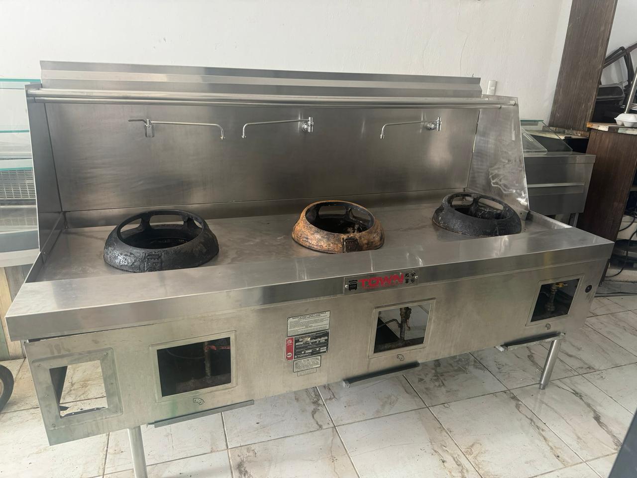 Estufón Chino de 3 WOK – Estufa con Potencia y Rendimiento Profesional Foto 7312974-1.jpg