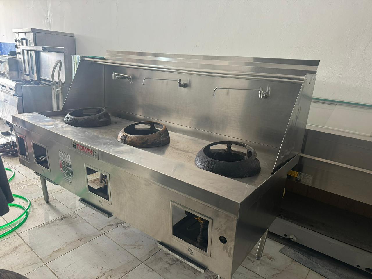 Estufón Chino de 3 WOK – Estufa con Potencia y Rendimiento Profesional Foto 7312974-3.jpg