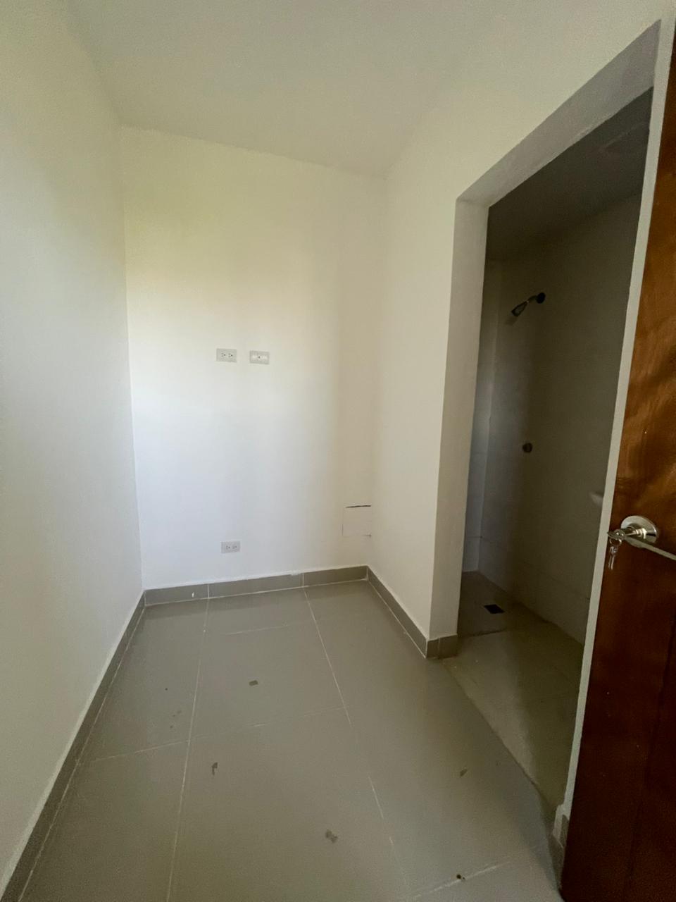 Apartamento de 3 Habitaciones en Venta en la Av. Hipica  Foto 7312983-10.jpg