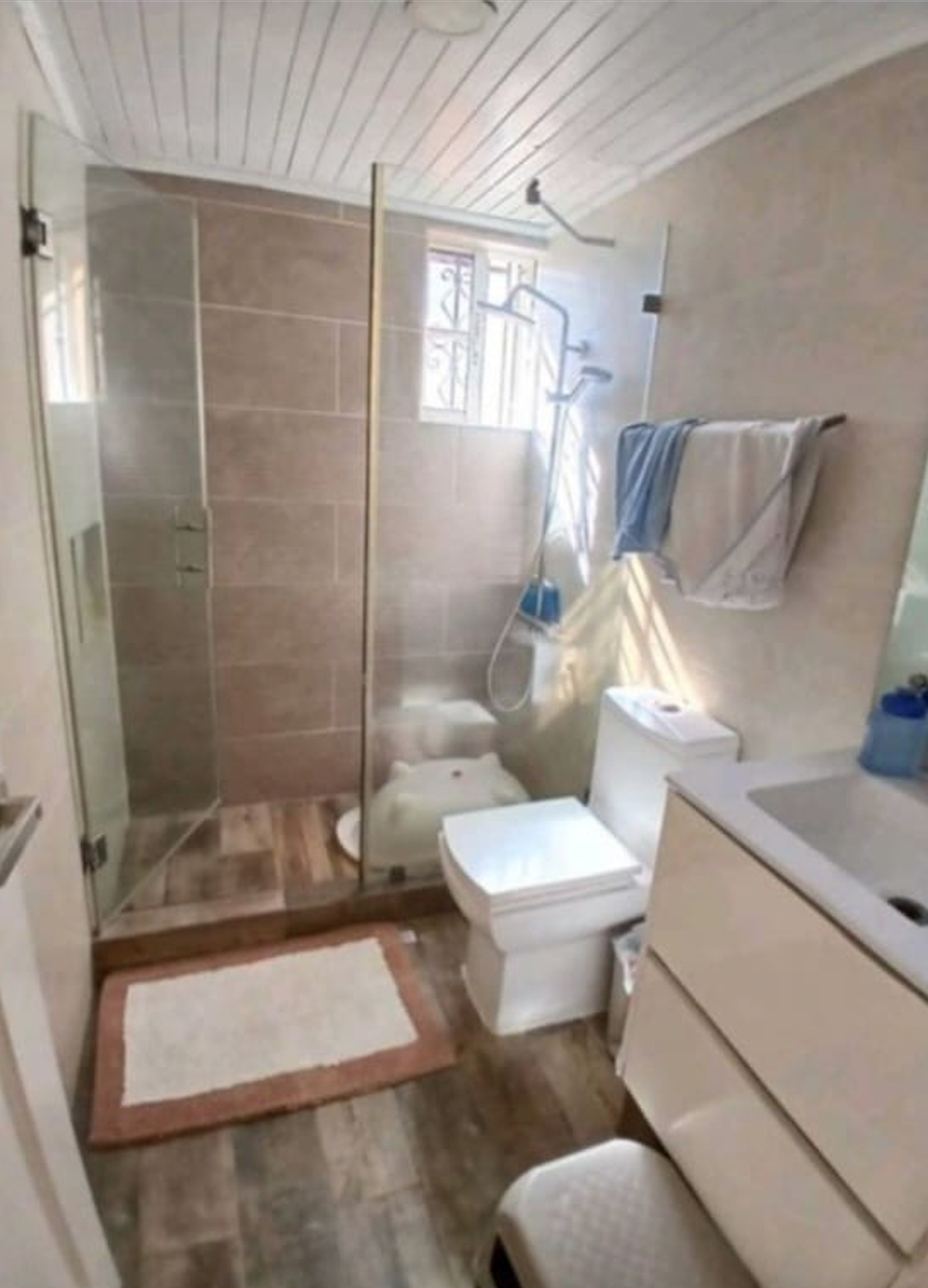 Amplio Apartamento en Venta en Evaristo Morales  US289000 Foto 7313084-6.jpg