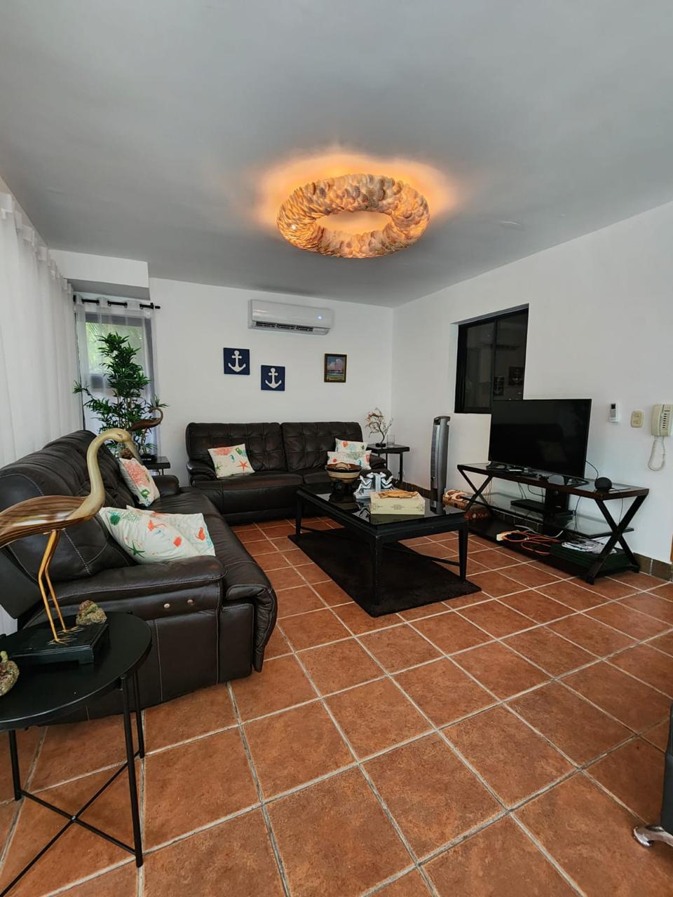 Villa de 4 Habitaciones en Venta en Juan Dolió.  Foto 7313158-5.jpg
