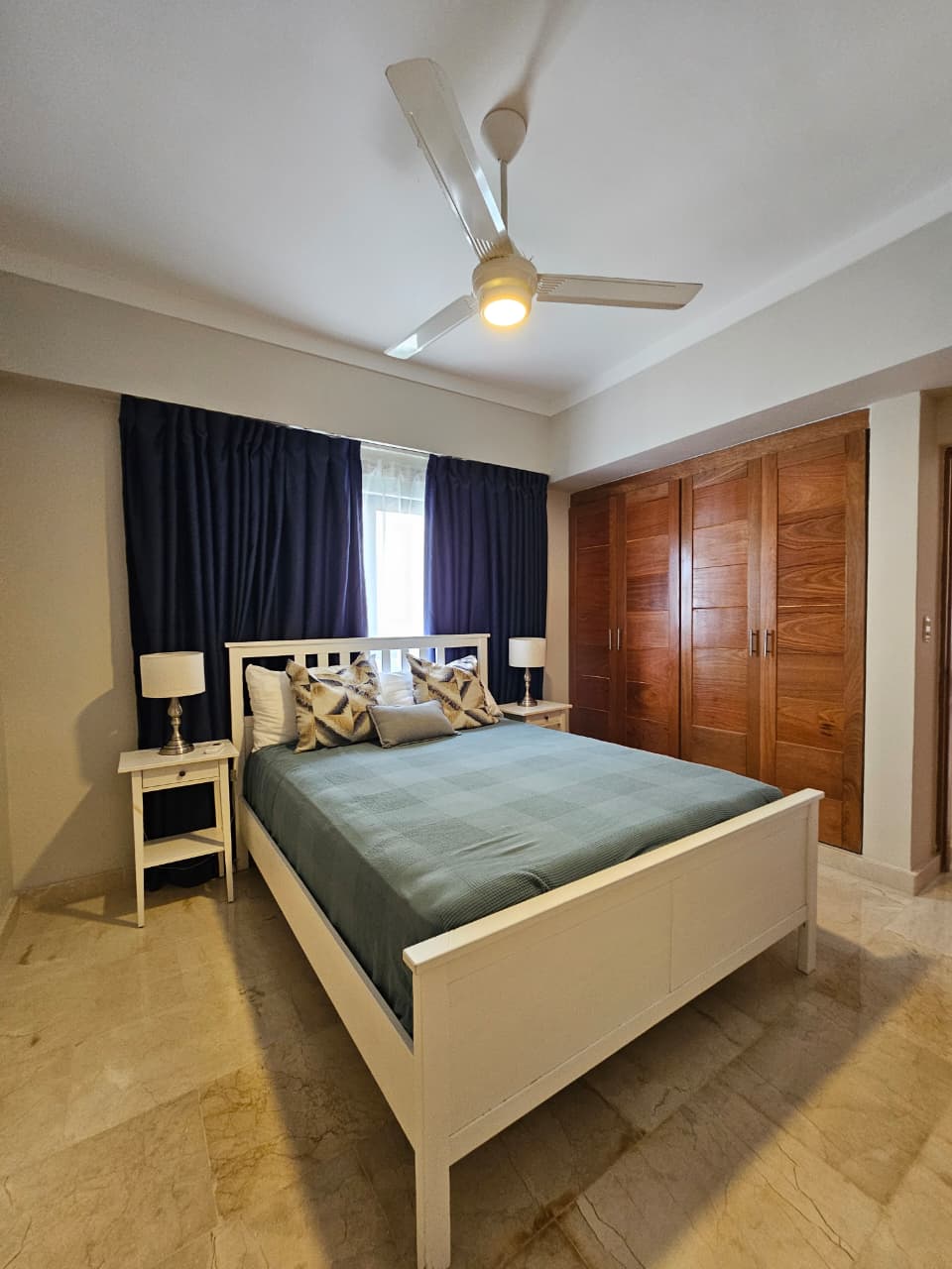 Apartamento Amueblado en Alquiler  Evaristo Morales   Foto 7313191-4.jpg