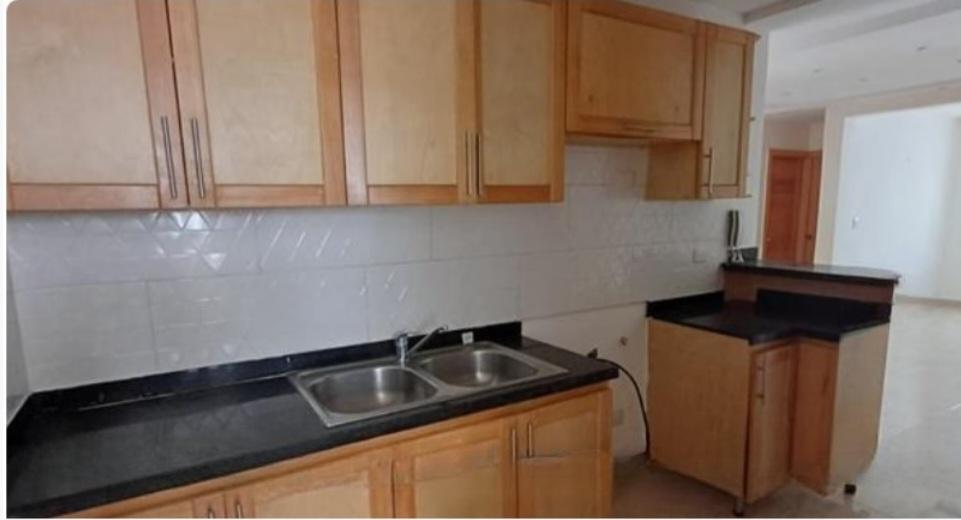 Apartamento 4to. Nivel ubicado en Santo Domingo Este. Foto 7313204-5.jpg