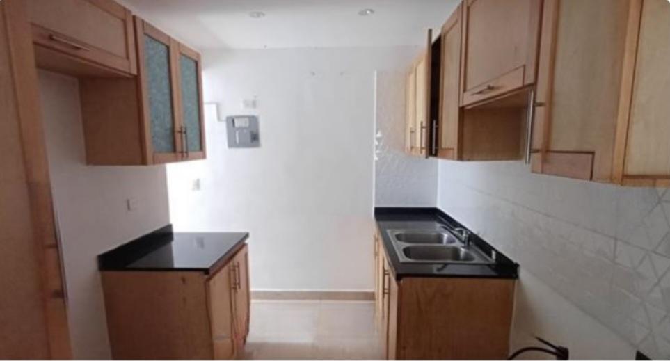 Apartamento 4to. Nivel ubicado en Santo Domingo Este. Foto 7313204-8.jpg