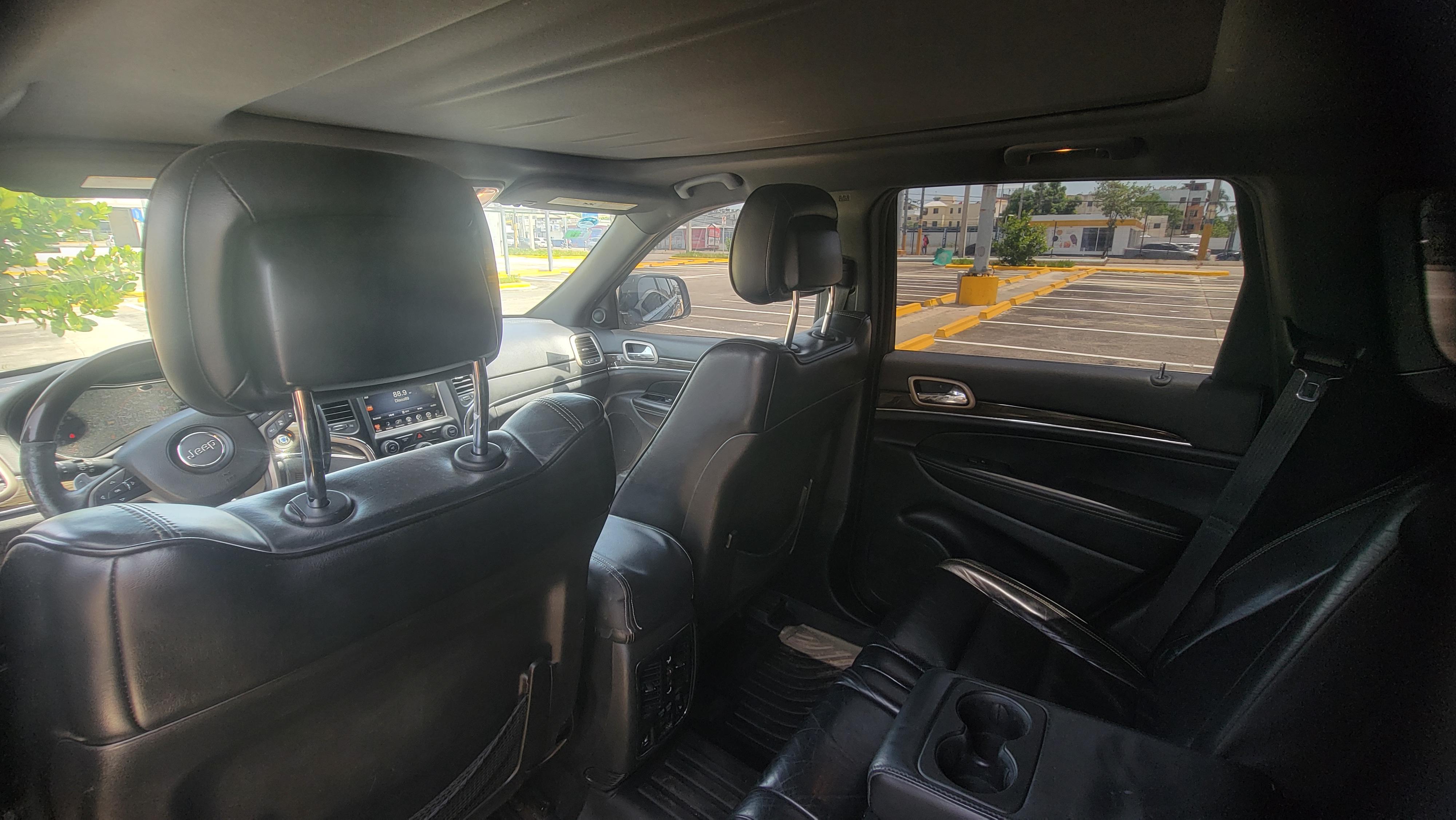 Jeep Grand Cherokee 2014 Gasolina en Santo Domingo Este Foto 7313225-9.jpg