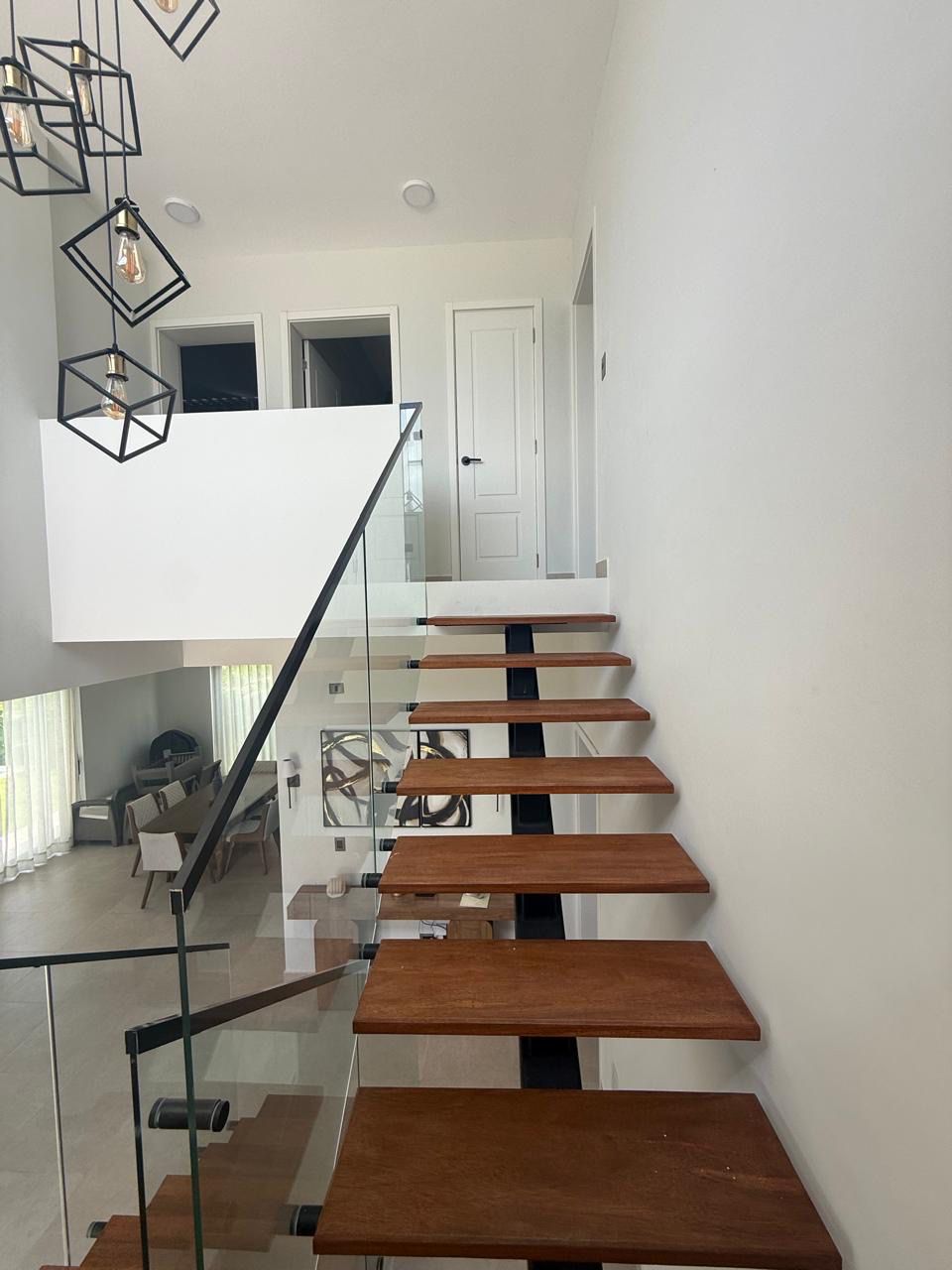 EN VISTACANA PUNTA CANA VILLA NUEVA Y AMUEBLADA EN ALQUILER  DOS NIVEL Foto 7313273-12.jpg