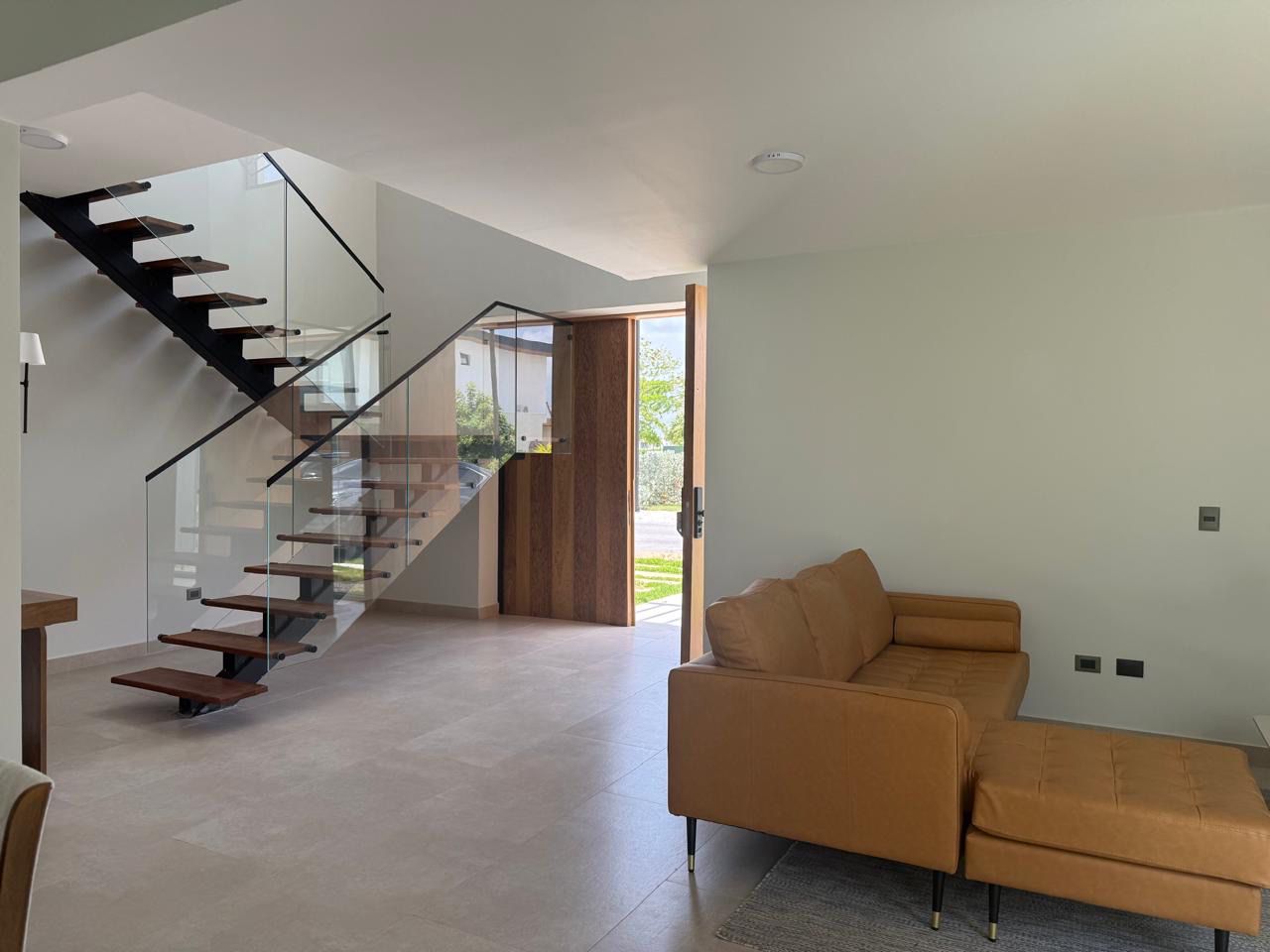 EN VISTACANA PUNTA CANA VILLA NUEVA Y AMUEBLADA EN ALQUILER  DOS NIVEL Foto 7313273-9.jpg