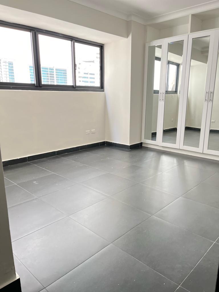 Apartamento amueblado de 2 habitaciones con Linea blanca en el Ensanch Foto 7313329-2.jpg