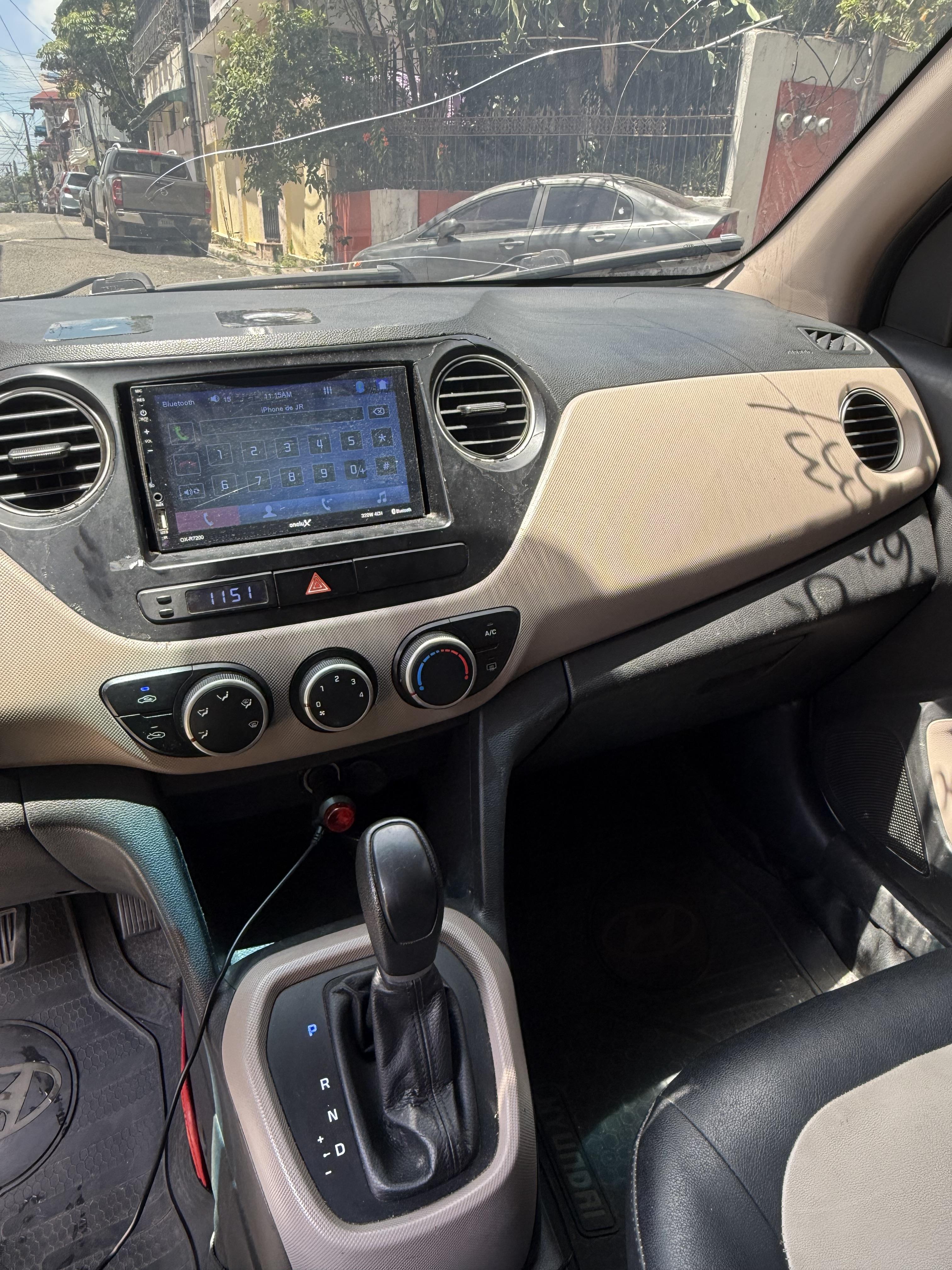 Hyundai grand i10 sedan 2015  Foto 7313376-11.jpg
