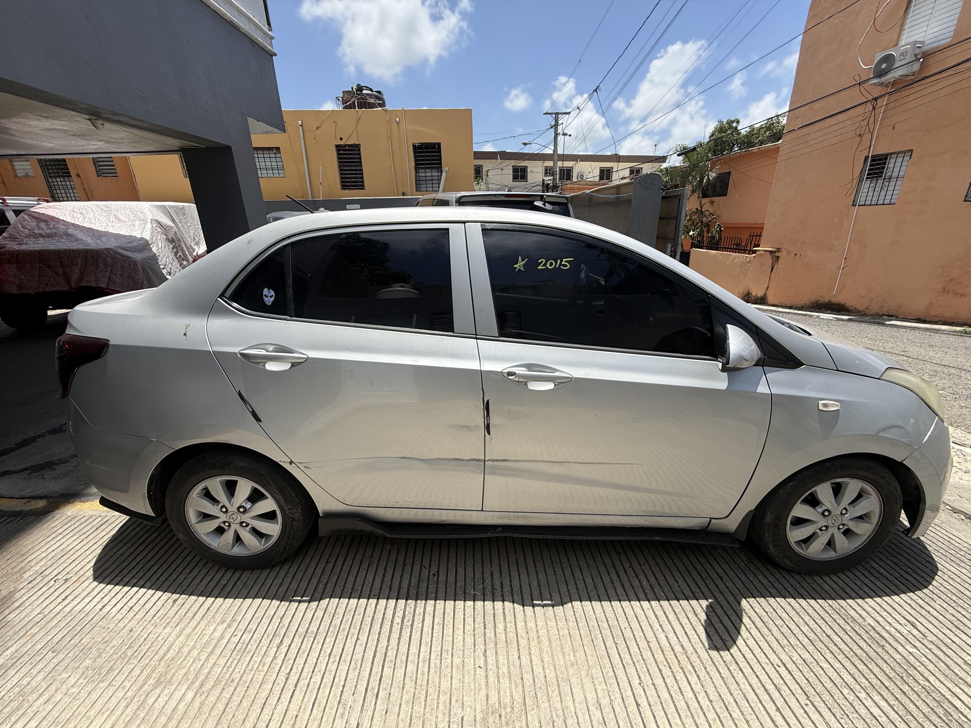 Hyundai grand i10 sedan 2015  Foto 7313376-4.jpg