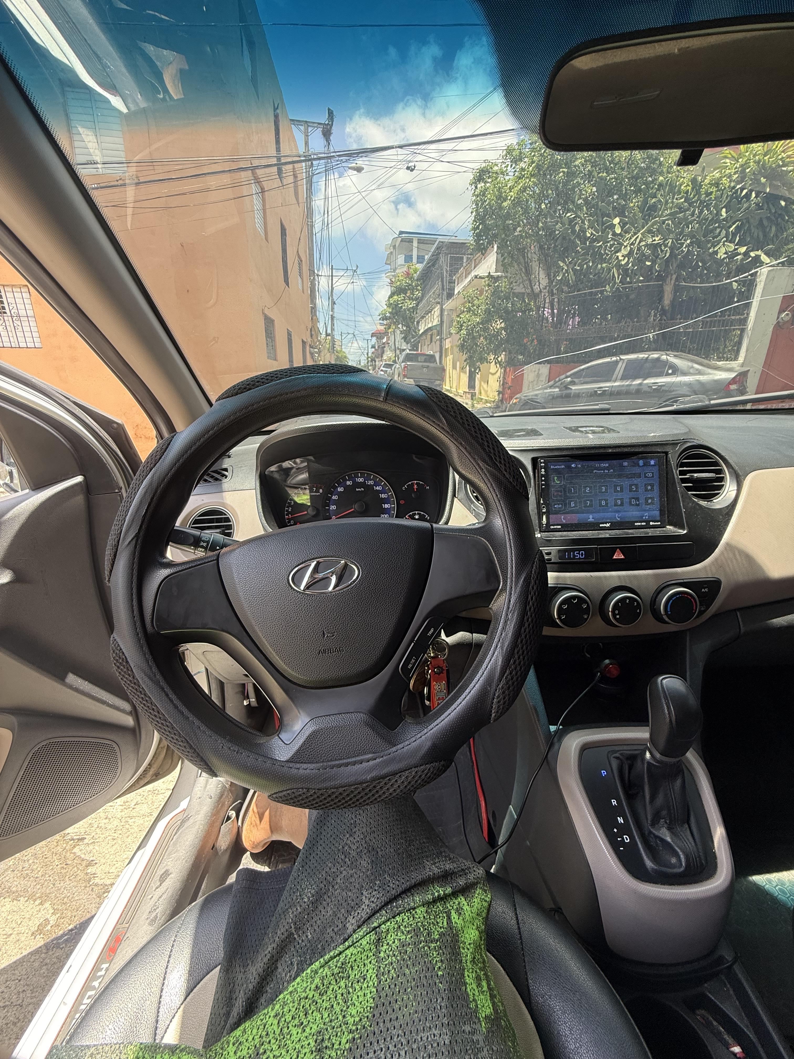 Hyundai grand i10 sedan 2015  Foto 7313376-9.jpg