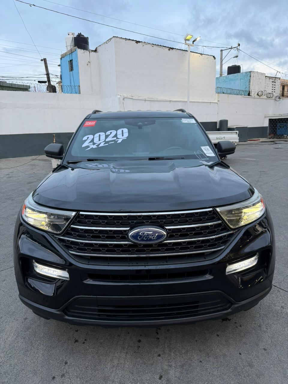 Ford Explorer XLT 4WD Foto 7313404-2.jpg